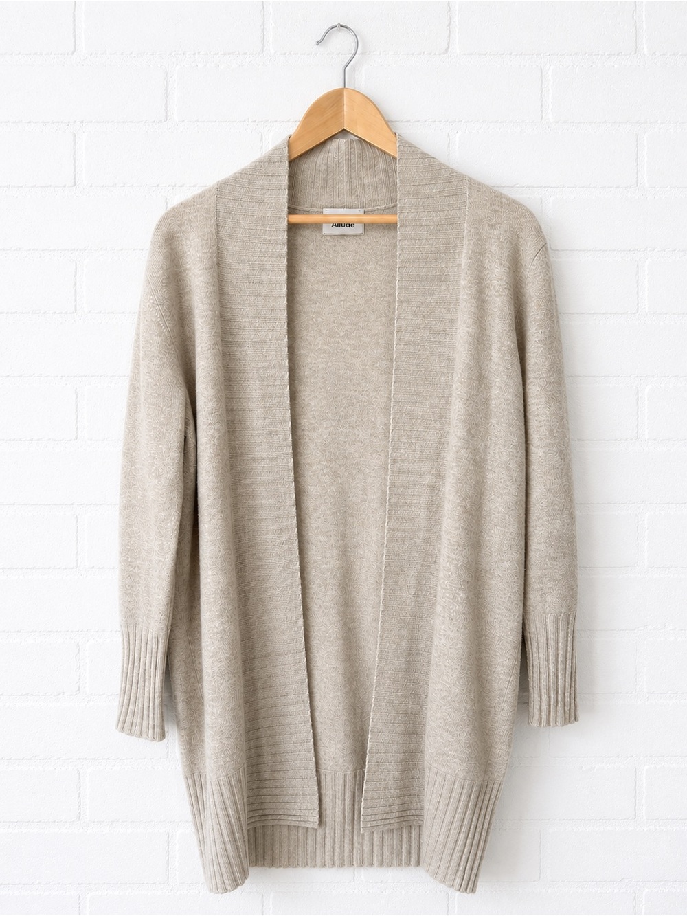 Allude Cashmere / Virgin Wool Ribbed Cardigan, Size M, Oatmeal Color